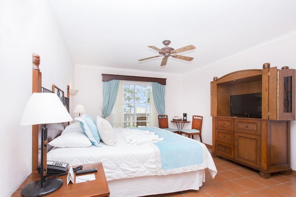 บี ลีฟ คอลเลคชั่น มาเรียน - ออล อินคลูซีฟ Hotel Puerto Plata ภายนอก รูปภาพ A bedroom at the Grand Palladium Resort & Spa