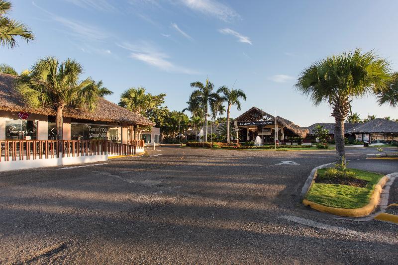 บี ลีฟ คอลเลคชั่น มาเรียน - ออล อินคลูซีฟ Hotel Puerto Plata ภายนอก รูปภาพ View of the airport