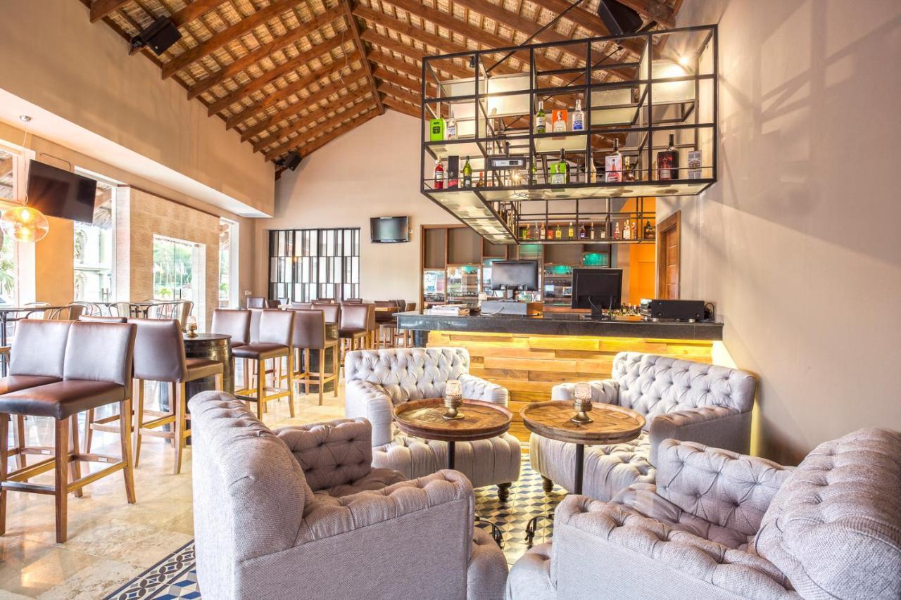 บี ลีฟ คอลเลคชั่น มาเรียน - ออล อินคลูซีฟ Hotel Puerto Plata ภายนอก รูปภาพ The interior of the restaurant