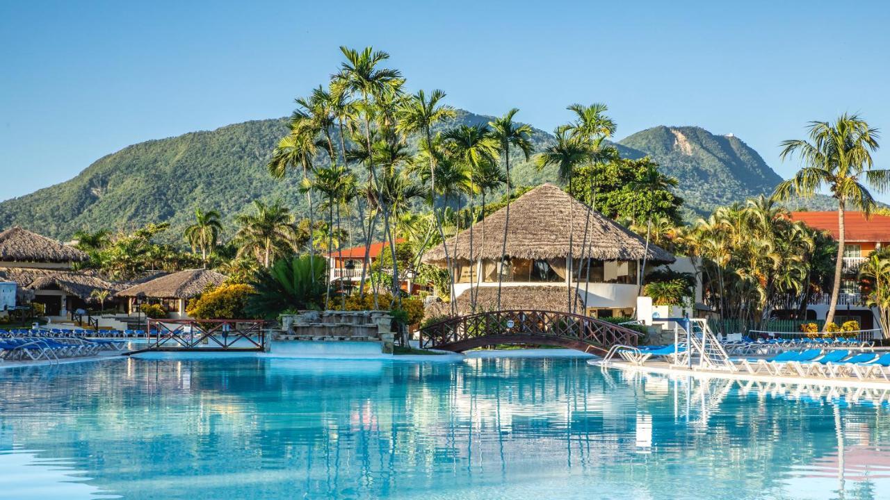 บี ลีฟ คอลเลคชั่น มาเรียน - ออล อินคลูซีฟ Hotel Puerto Plata ภายนอก รูปภาพ The pool at the Hard Rock Hotel & Casino Punta Cana
