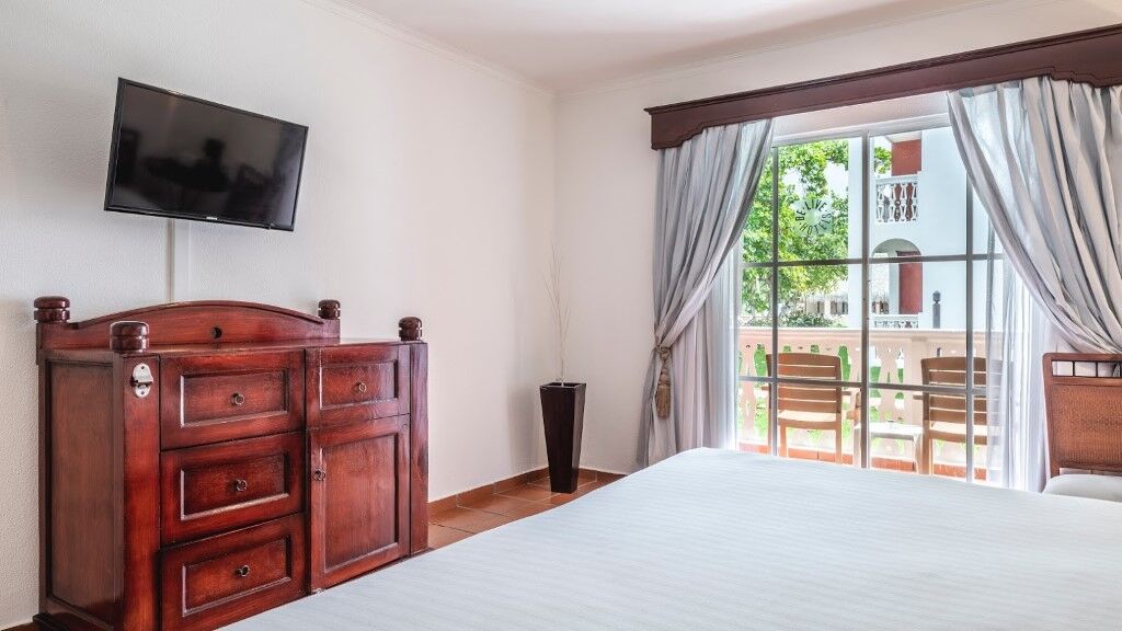 บี ลีฟ คอลเลคชั่น มาเรียน - ออล อินคลูซีฟ Hotel Puerto Plata ภายนอก รูปภาพ A bedroom at the hotel